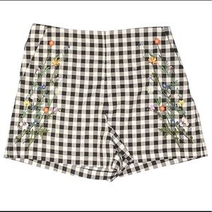 Romeo & Juliet Courture shorts size S